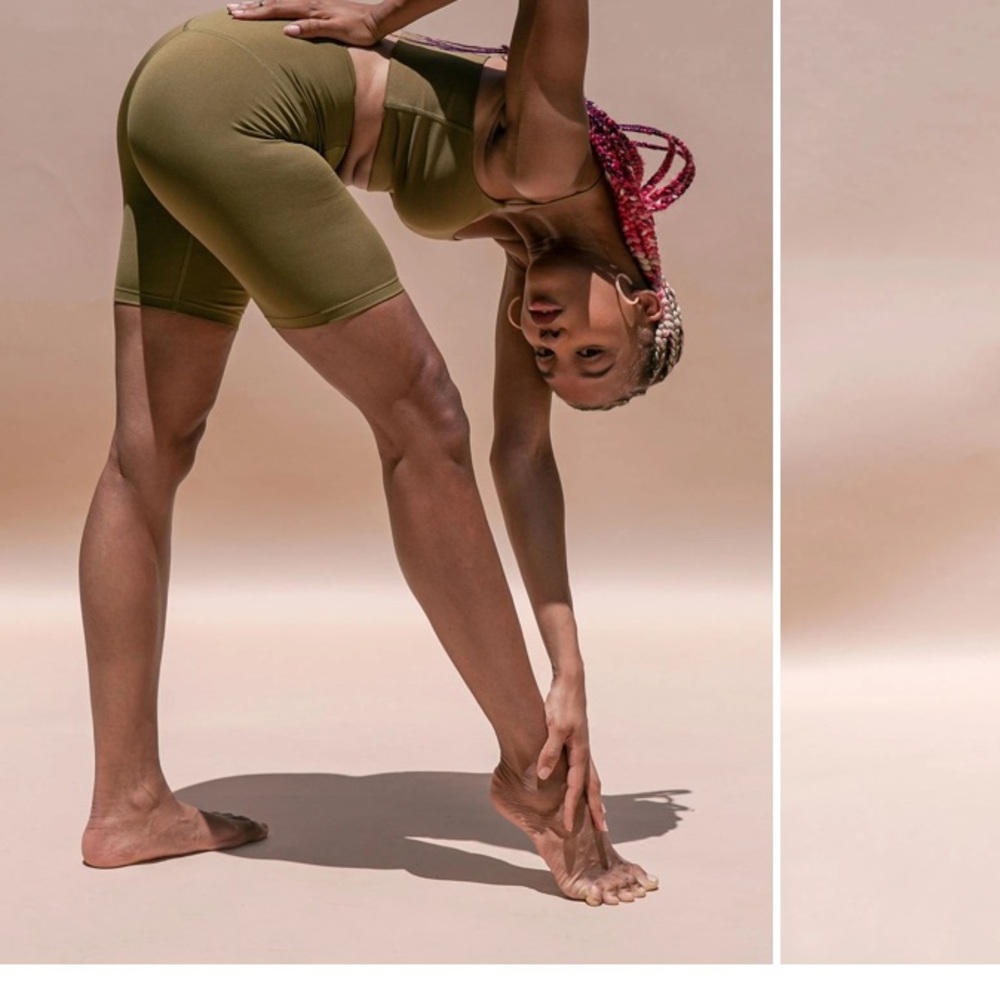 Girlfriend Collective FLOAT bra & bike shorts